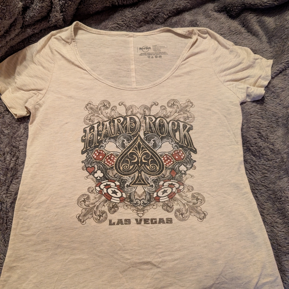 Vintage Hard Rock Cafe Women's Cream Graphic Tee